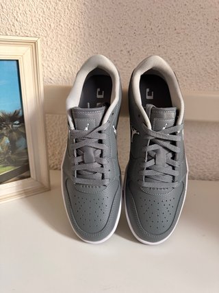 Zapatillas Jordan Grises