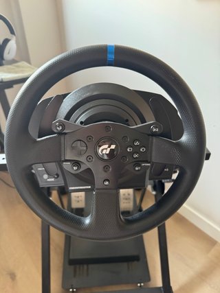 Volante Thrustmaster T300RS y Cambio TH8S