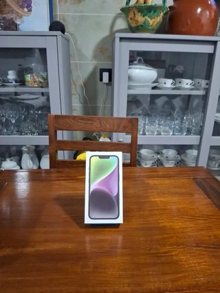 Caja iPhone 14 Plus negro