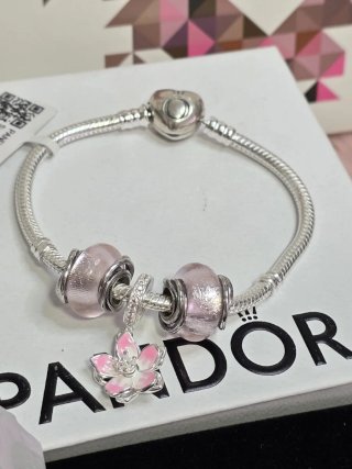 Pulsera Pandora con Charms