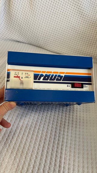 Cargador de Baterías Ferve Vintage 6/12V