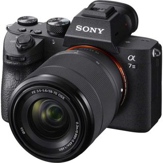 Cámara Sony A7III con Objetivo 28-70
