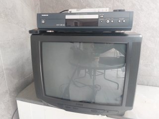 TV y Reproductor DVD Thomson