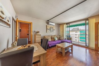 Piso en venta en Centre - Cordelles en Cerdanyola del Vallès
