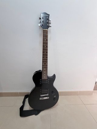 Guitarra Eléctrica Harley Benton Negra
