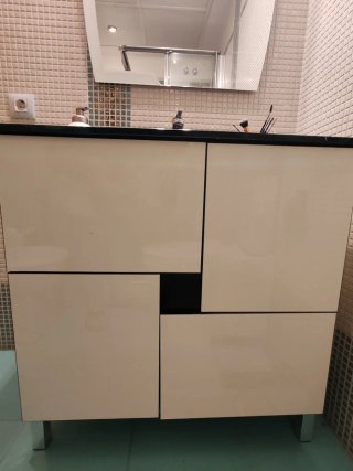 Mueble de baño con lavabo