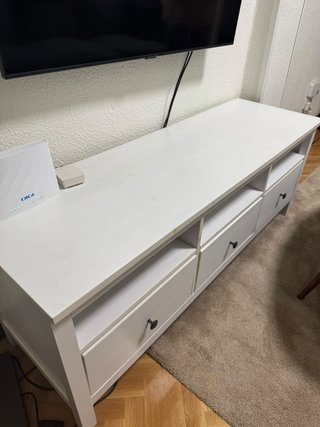 Mueble de salón blanco