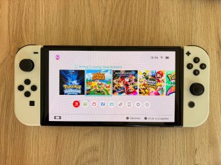 Nintendo Switch OLED Bianca