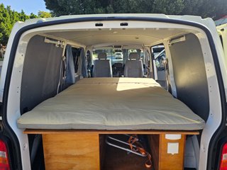 Volkswagen Transporter 2005 CAMPERIZADA