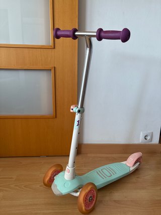 Patinete Infantil de 3 Ruedas con Luces
