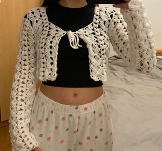 Chaqueta Blanca de Crochet Hecha a Mano