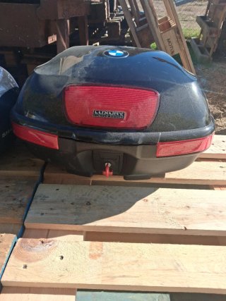Maleta Trasera BMW