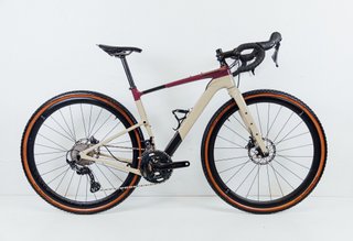 Bici Gravel Cannondale Topstone llantas carbono