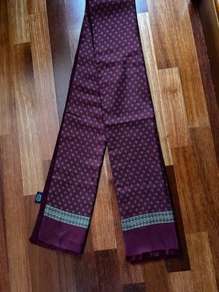 Pañuelo de caballero estampado.