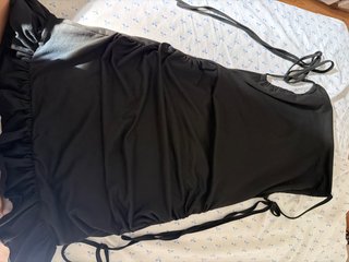 Vestido negro espalda descubierta