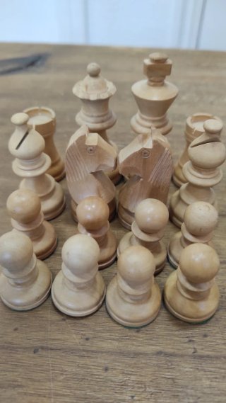 Juego de Ajedrez de Madera