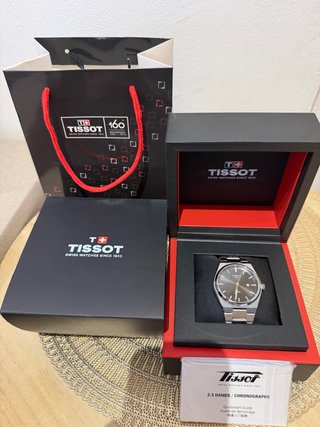 Reloj Tissot Plateado con esfera negra