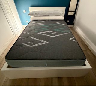 Cama de matrimonio Ikea MALM con colchon nuevo