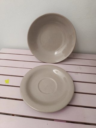 Juego de 2 Platos Beige