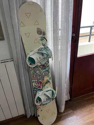 Snowboard+Fijaciones(Salomon) Botas (Burton)