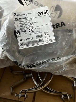 Abrazadera de Pared Negarra Ø150