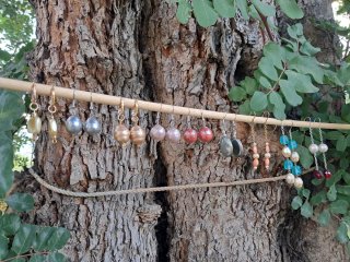 Lote de 9 pares de pendientes variados