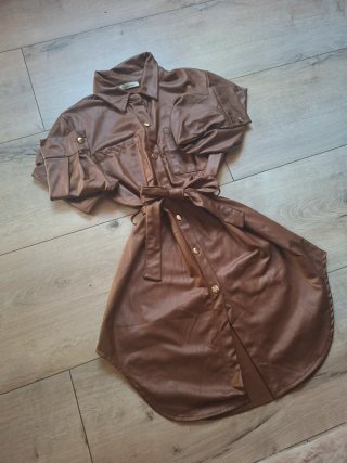Camisa de cuero marrón