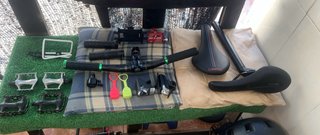 Lote de piezas y accesorios para bicicleta