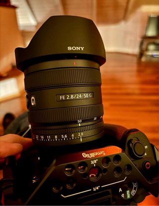 Objetivo Sony FE 24-50mm f/2.8 G