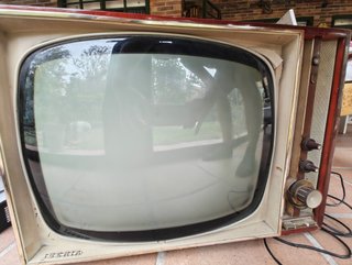 TV Vintage Iberia T-1161 (1961)