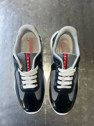 Zapatillas Prada Negras y Grises