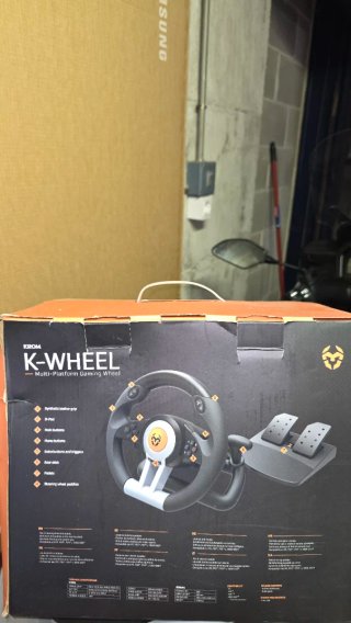 Volante y Pedales Krom K-Wheel PS4/PS5
