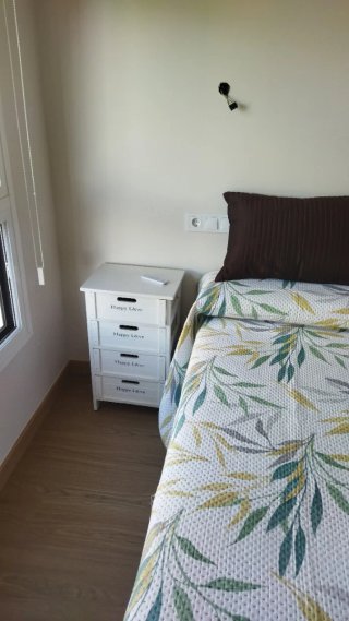 Set de 2 Mesitas de Noche Blancas