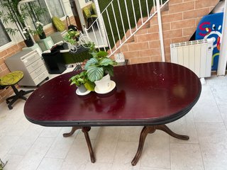 Mesa de Comedor de Madera