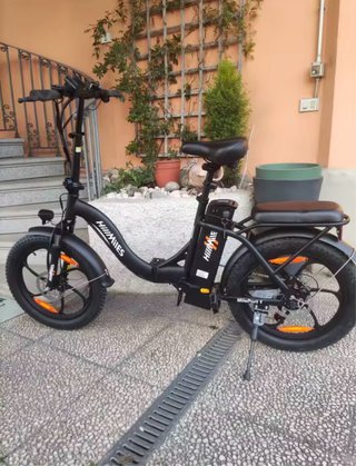 Bicicleta Eléctrica Plegable HillMiles 20