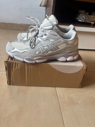 Zapatillas Asics Gris