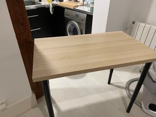 Mesa de escritorio madera y metal