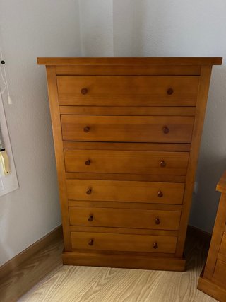 Cómoda de madera