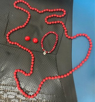 Set de Collar, Pendientes y Pulsera Rojo