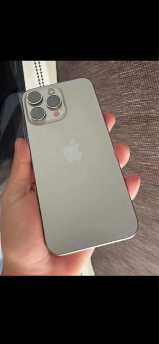 iPhone 15 Pro Max