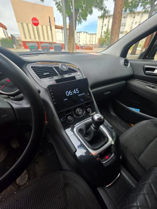 Peugeot 5008 2010