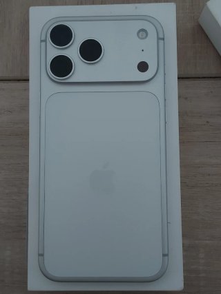 iPhone 17 Pro Max 256GB plata