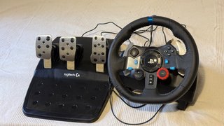 Volante Logitech G29 con Pedales