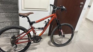 Bici Doble Suspensión Fox SOLO VENTA EN PERSONA