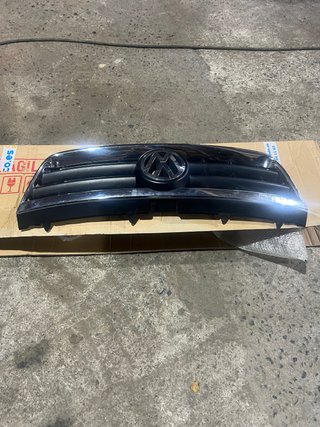 Parrilla Calandra VW Touareg 7L 2002-2007