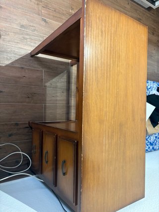Escritorio de Madera con Tres cajones