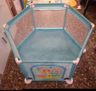 Recinto di giochi per bambini