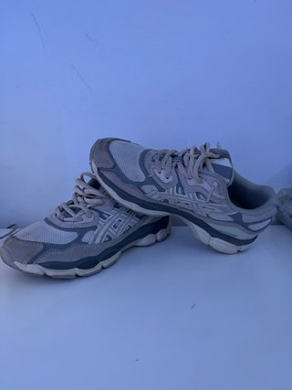 Zapatillas Asics Grises
