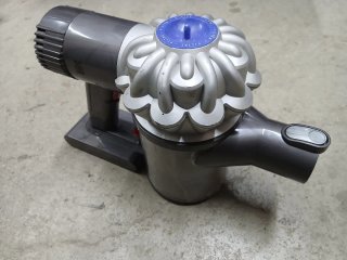 Aspirapolvere Dyson V8