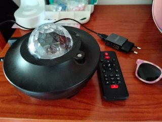 Altavoz Bluetooth con Luz Proyector